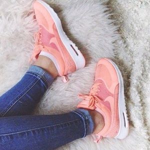 Coral Nike Air Max Thea